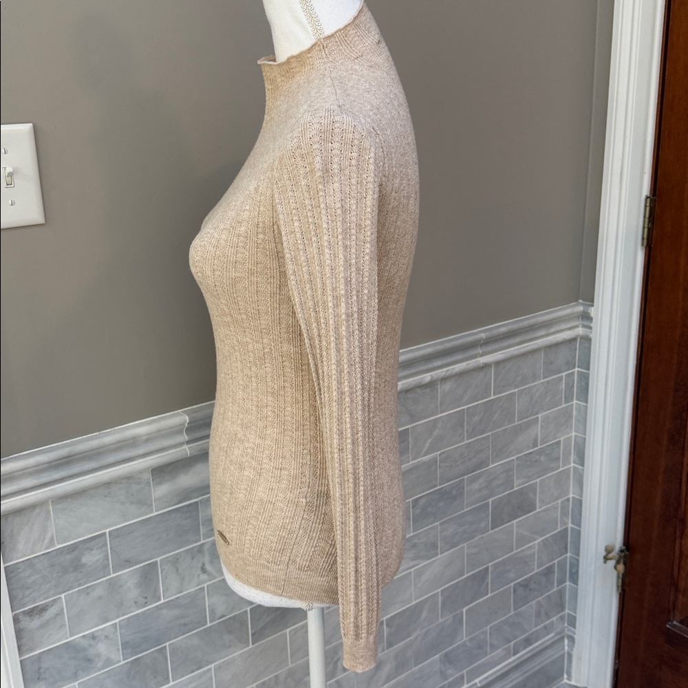 Tahari Cream Textured Knit Top - Picture 4 of 7